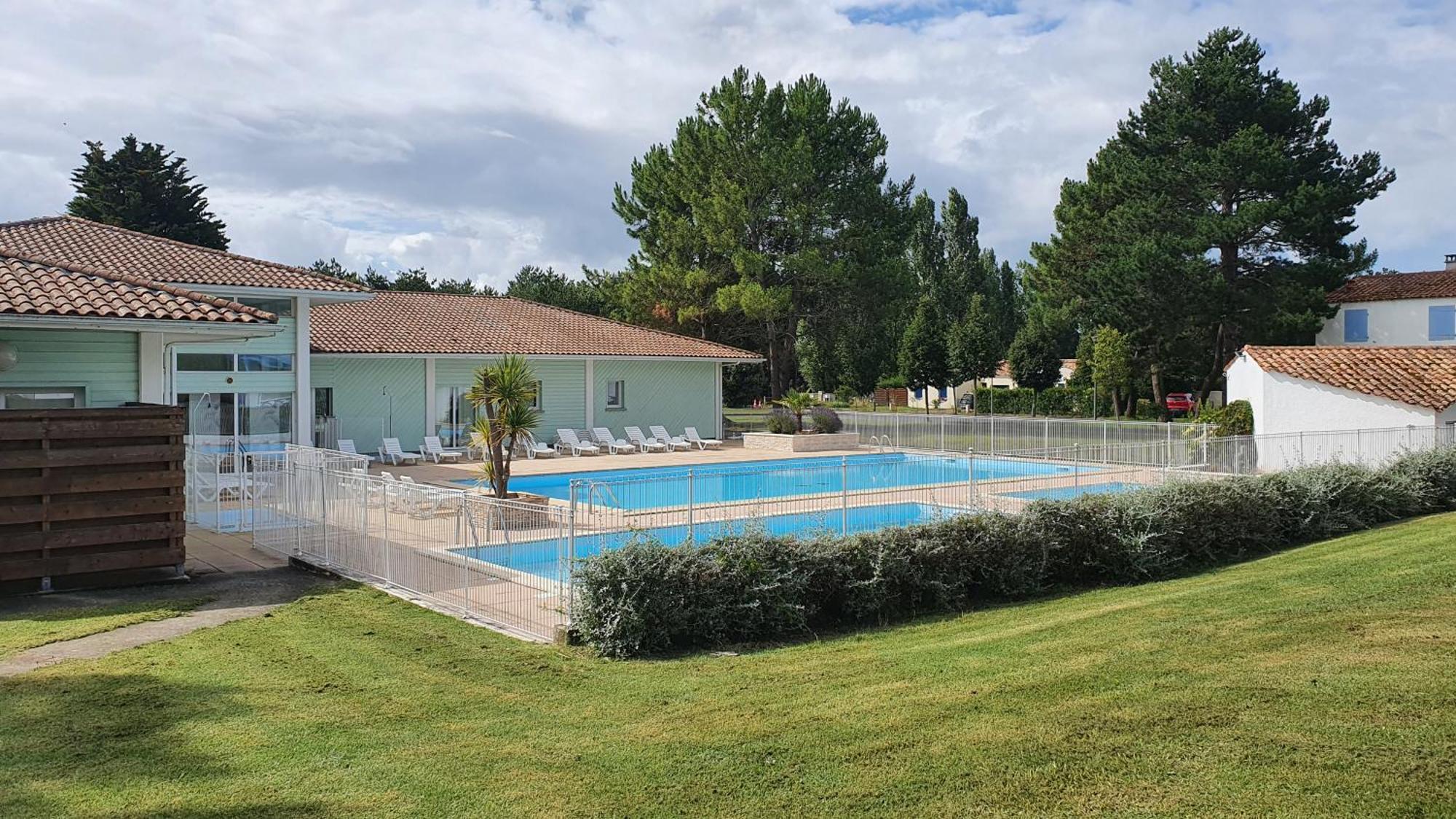 Charmante Petite Maison Pour 4 Personnes Cdc Fr90C10G Dolus d'Oléron Esterno foto